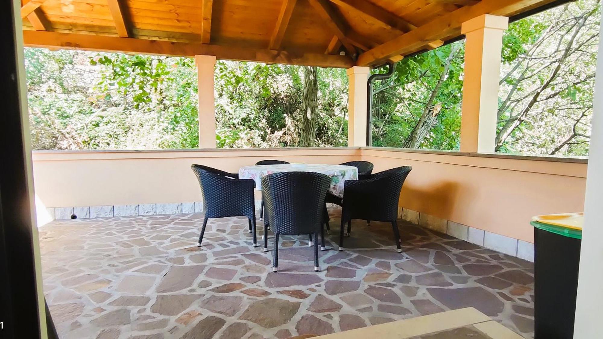 Apartment Pergola Veprinac Eksteriør billede
