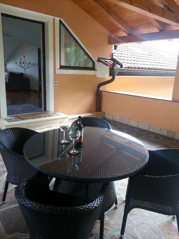 Apartment Pergola Veprinac Eksteriør billede